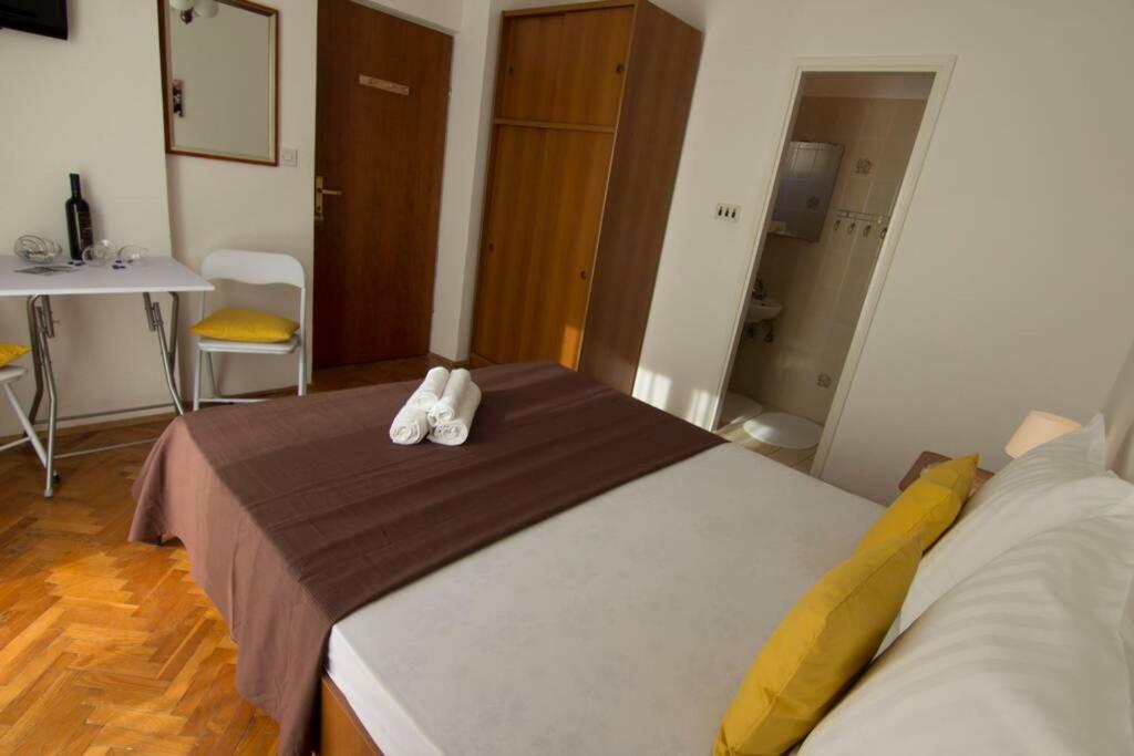 Sea View Room With Kitchen, Balcony&Air Condition Barbat na Rabu ภายนอก รูปภาพ